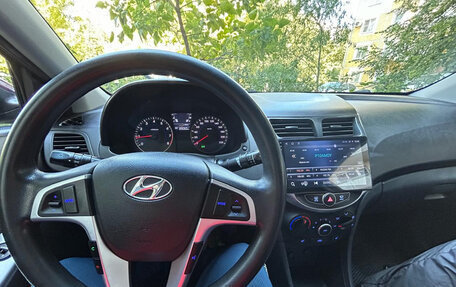 Hyundai Solaris II рестайлинг, 2011 год, 957 000 рублей, 6 фотография