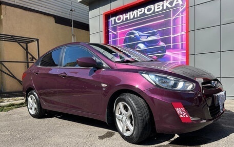 Hyundai Solaris II рестайлинг, 2011 год, 957 000 рублей, 4 фотография