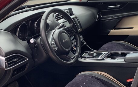 Jaguar XE I рестайлинг, 2017 год, 1 683 000 рублей, 5 фотография