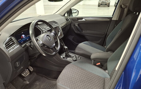 Volkswagen Tiguan II, 2019 год, 2 710 000 рублей, 16 фотография
