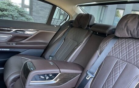 BMW 7 серия, 2016 год, 3 350 000 рублей, 6 фотография