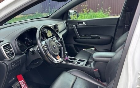KIA Sportage IV рестайлинг, 2018 год, 2 140 000 рублей, 16 фотография