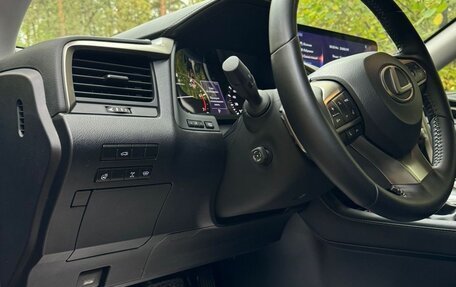 Lexus RX IV рестайлинг, 2022 год, 6 500 000 рублей, 12 фотография