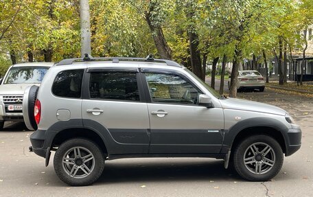 Chevrolet Niva I рестайлинг, 2018 год, 980 000 рублей, 6 фотография