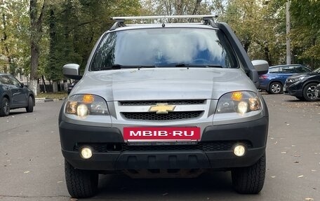 Chevrolet Niva I рестайлинг, 2018 год, 980 000 рублей, 2 фотография
