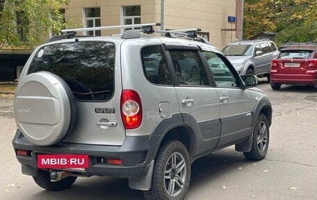 Chevrolet Niva I рестайлинг, 2018 год, 980 000 рублей, 7 фотография