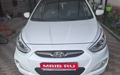 Hyundai Solaris II рестайлинг, 2013 год, 800 000 рублей, 1 фотография