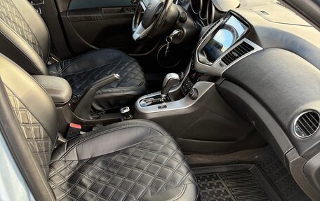 Chevrolet Cruze II, 2011 год, 650 000 рублей, 9 фотография