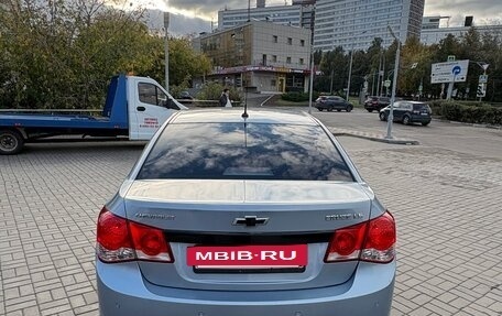 Chevrolet Cruze II, 2011 год, 650 000 рублей, 4 фотография