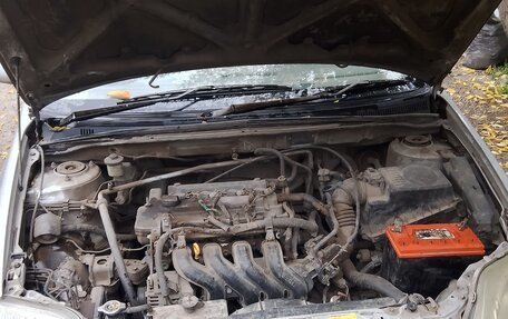 Toyota Corolla, 2001 год, 295 000 рублей, 5 фотография
