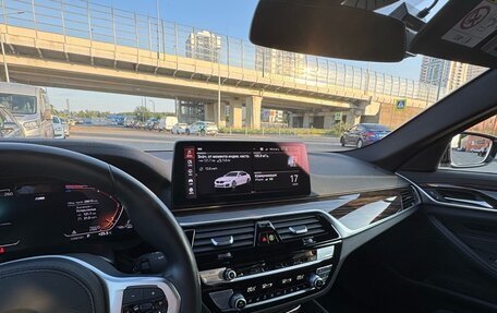 BMW 5 серия, 2022 год, 5 960 000 рублей, 2 фотография