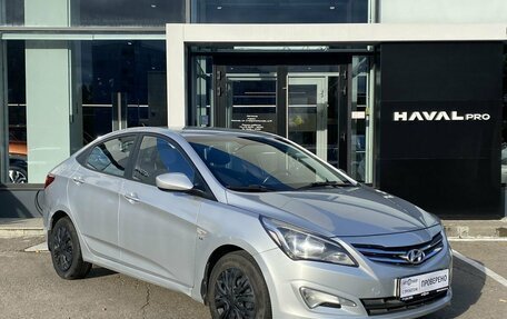 Hyundai Solaris II рестайлинг, 2015 год, 999 000 рублей, 3 фотография