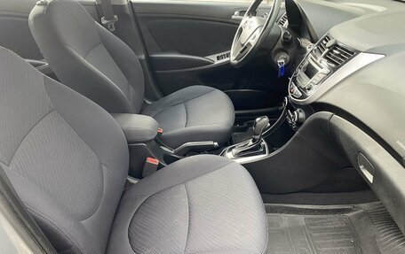 Hyundai Solaris II рестайлинг, 2015 год, 999 000 рублей, 9 фотография
