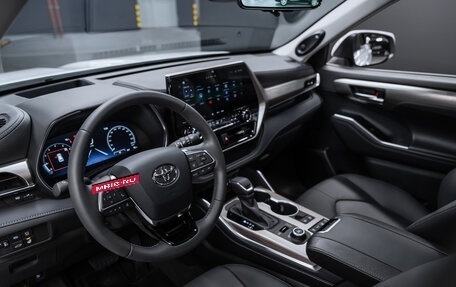 Toyota Highlander, 2025 год, 5 750 000 рублей, 14 фотография