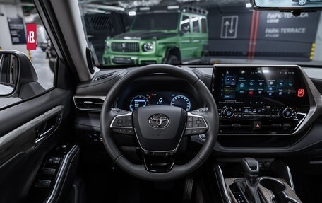 Toyota Highlander, 2025 год, 5 750 000 рублей, 13 фотография