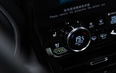 Toyota Highlander, 2025 год, 5 750 000 рублей, 22 фотография