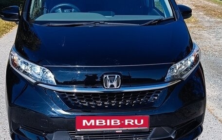 Honda Freed II, 2019 год, 1 600 000 рублей, 4 фотография