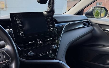 Toyota Camry, 2021 год, 3 350 000 рублей, 11 фотография