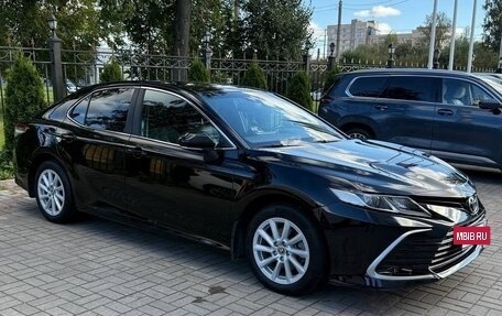 Toyota Camry, 2021 год, 3 350 000 рублей, 4 фотография