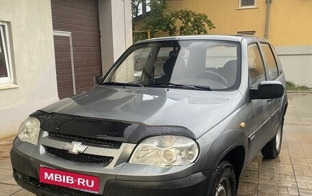 Chevrolet Niva I рестайлинг, 2009 год, 330 000 рублей, 1 фотография