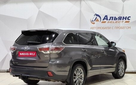 Toyota Highlander III, 2015 год, 2 750 000 рублей, 3 фотография