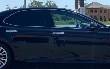 Toyota Camry, 2018 год, 3 370 000 рублей, 6 фотография