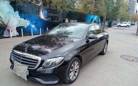 Mercedes-Benz E-Класс, 2019 год, 1 670 000 рублей, 2 фотография