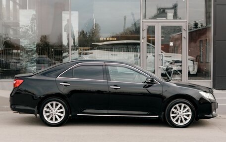 Toyota Camry, 2014 год, 1 550 000 рублей, 4 фотография