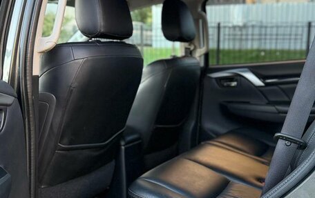 Mitsubishi Pajero Sport III рестайлинг, 2018 год, 1 950 000 рублей, 14 фотография