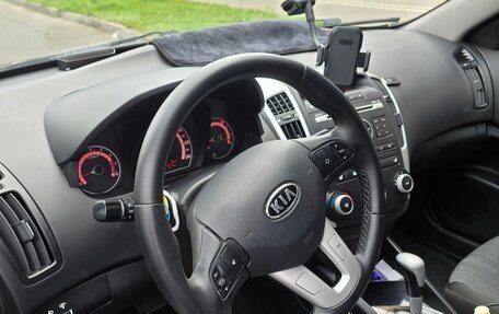 KIA cee'd I рестайлинг, 2011 год, 700 000 рублей, 10 фотография