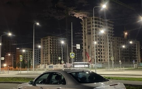 Mercedes-Benz E-Класс, 2002 год, 1 000 000 рублей, 7 фотография