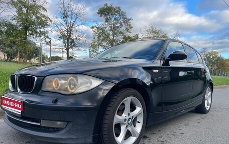 BMW 1 серия, 2011 год, 690 000 рублей, 1 фотография