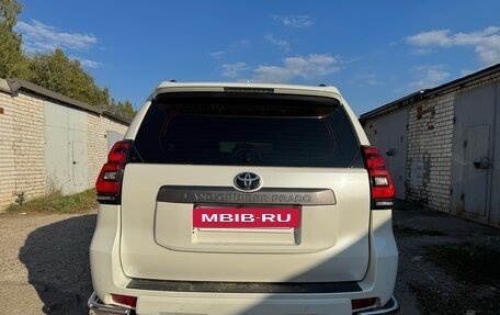 Toyota Land Cruiser Prado 150 рестайлинг 2, 2021 год, 6 550 000 рублей, 9 фотография