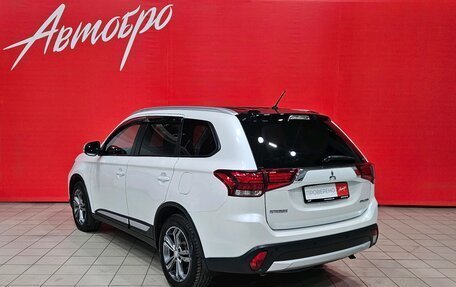 Mitsubishi Outlander III рестайлинг 3, 2016 год, 1 599 000 рублей, 3 фотография