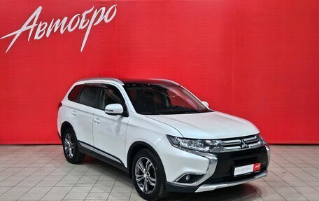 Mitsubishi Outlander III рестайлинг 3, 2016 год, 1 599 000 рублей, 7 фотография