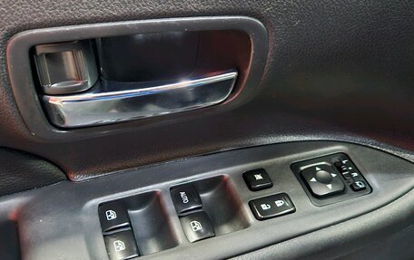 Mitsubishi Outlander III рестайлинг 3, 2016 год, 1 599 000 рублей, 15 фотография