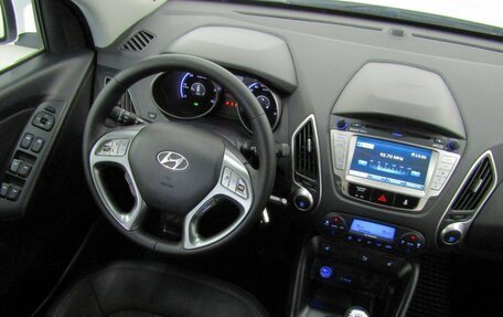 Hyundai ix35 I рестайлинг, 2012 год, 1 110 000 рублей, 15 фотография