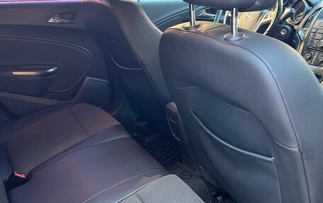 Opel Astra J, 2012 год, 630 000 рублей, 11 фотография