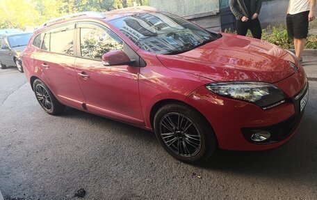 Renault Megane III, 2014 год, 1 050 000 рублей, 2 фотография