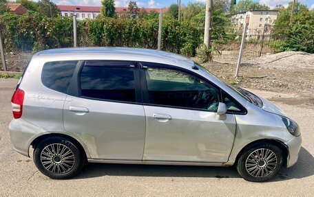 Honda Fit III, 2002 год, 270 000 рублей, 3 фотография