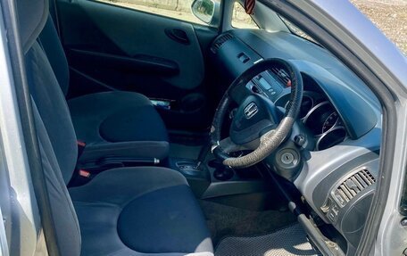 Honda Fit III, 2002 год, 270 000 рублей, 13 фотография