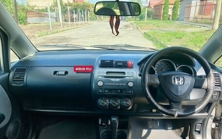Honda Fit III, 2002 год, 270 000 рублей, 12 фотография