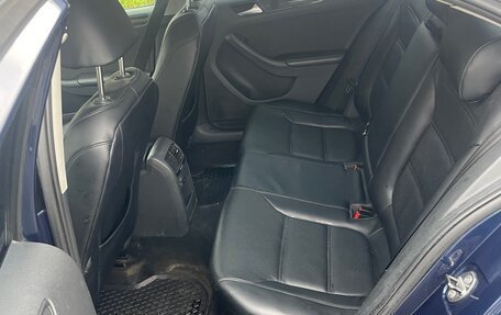 Volkswagen Jetta VI, 2013 год, 1 000 000 рублей, 14 фотография