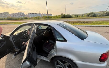 Audi A4, 1995 год, 325 000 рублей, 7 фотография