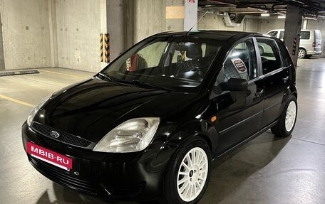 Ford Fiesta, 2004 год, 439 000 рублей, 3 фотография