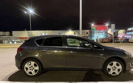 Opel Astra J, 2013 год, 859 999 рублей, 6 фотография