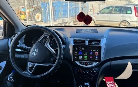 Hyundai Solaris II рестайлинг, 2015 год, 549 999 рублей, 9 фотография