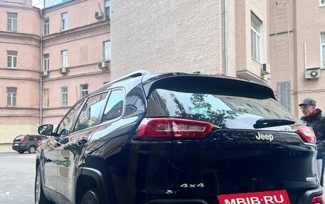 Jeep Cherokee, 2014 год, 2 000 000 рублей, 23 фотография