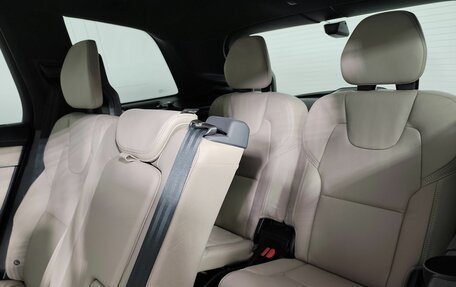 Volvo XC90 II рестайлинг, 2025 год, 12 фотография