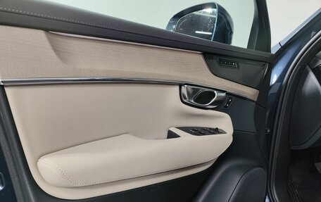 Volvo XC90 II рестайлинг, 2025 год, 19 фотография